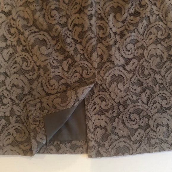 NWOT Banana Republic Lace Overlay Skirt, size 8, brown - Picture 4 of 10